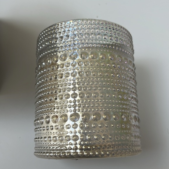 Naeemkhan Candle retails $95 - Picture 2 of 2